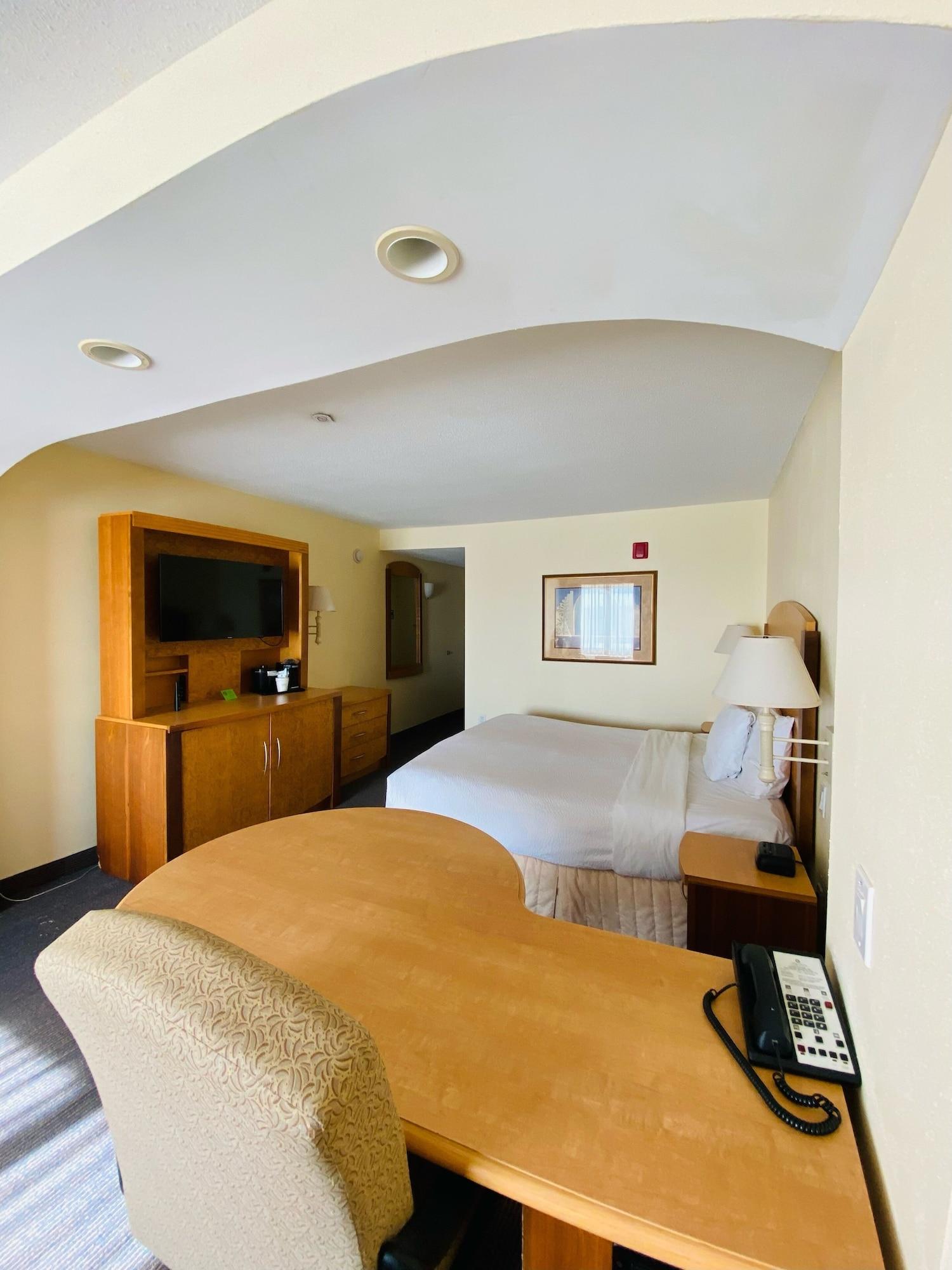 Hotel La Quinta By Wyndham Islip - Macarthur Airport