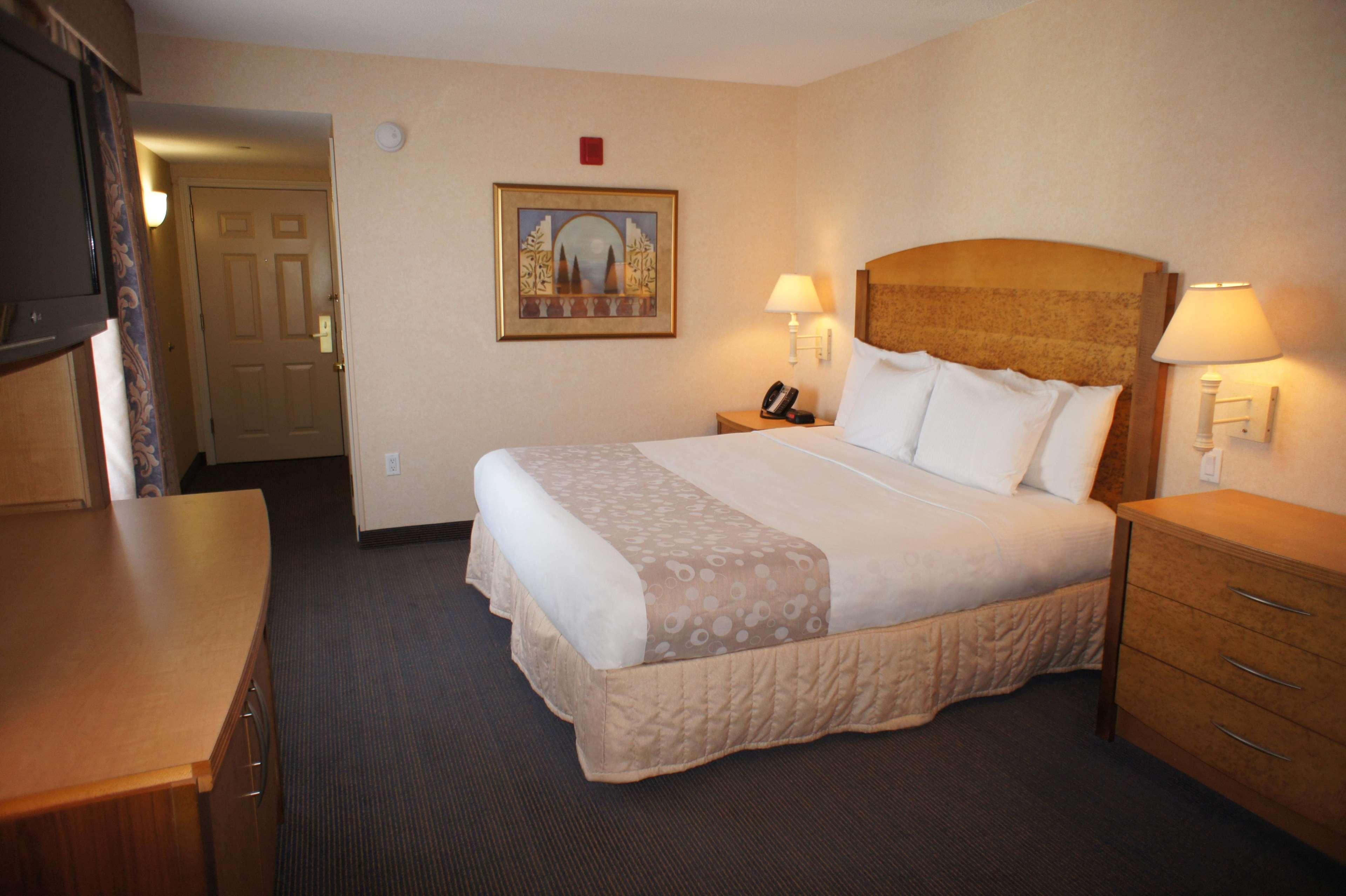 La Quinta By Wyndham Islip - Macarthur Airport