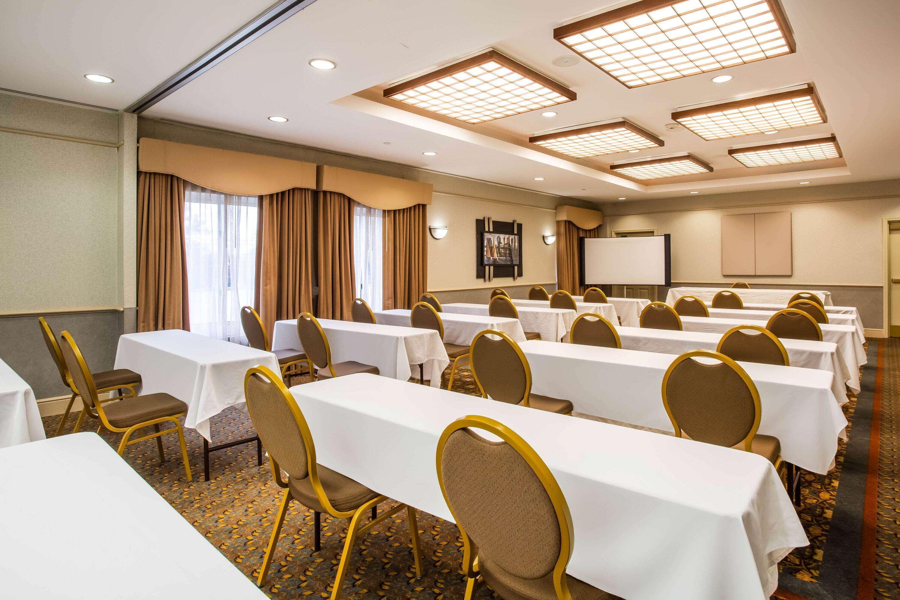 La Quinta By Wyndham Islip - Macarthur Airport 3*