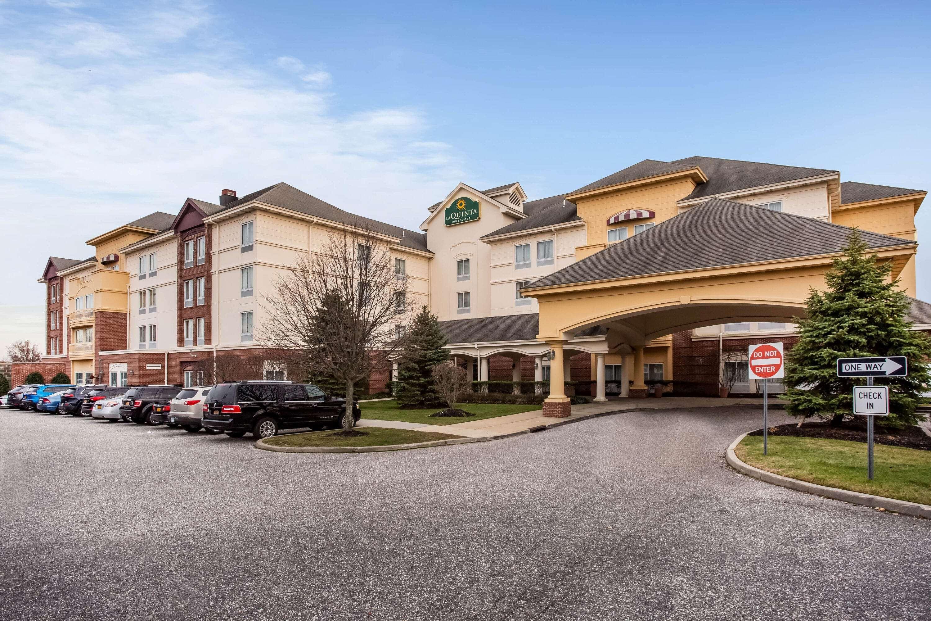 La Quinta By Wyndham Islip - Macarthur Airport Hotel 3*