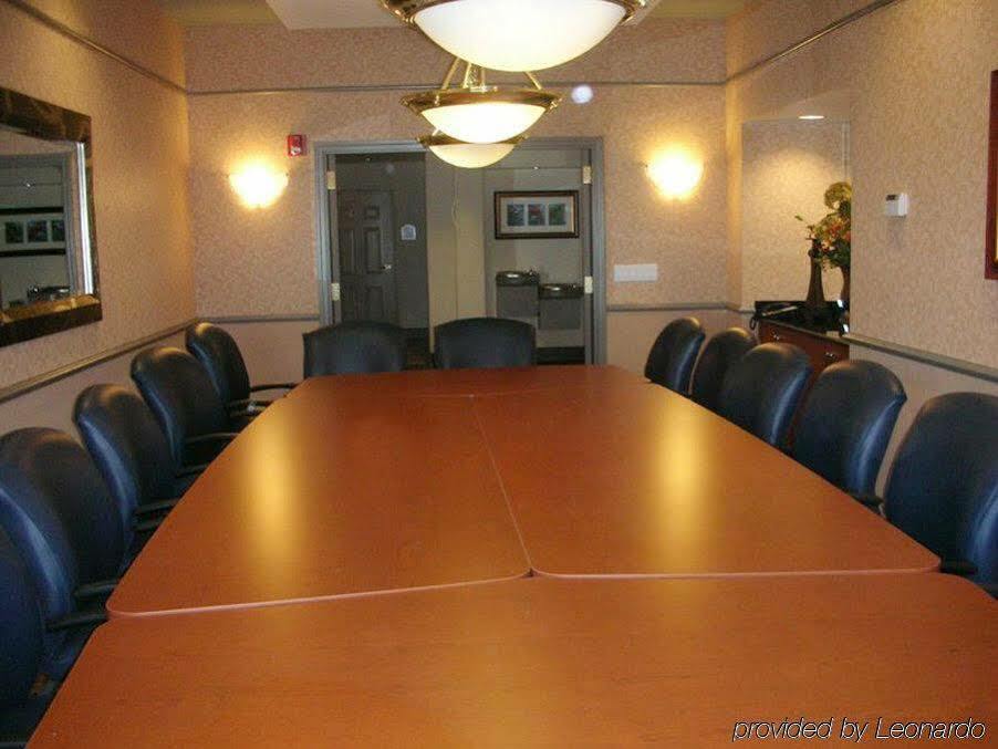 Hotel La Quinta By Wyndham Islip - Macarthur Airport 3*